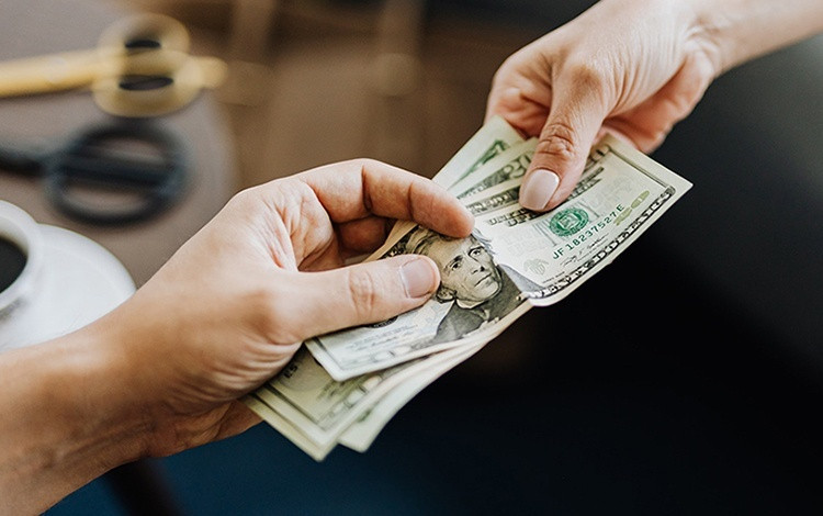 cổ tức bằng tiền