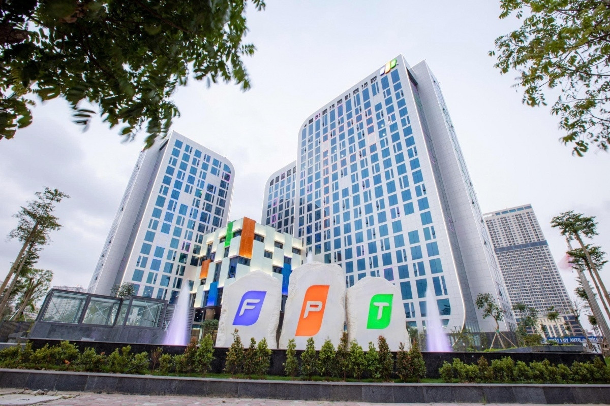 FPT đầu tư Daythree