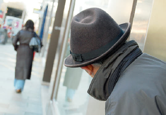 khối ngoại bán ròng