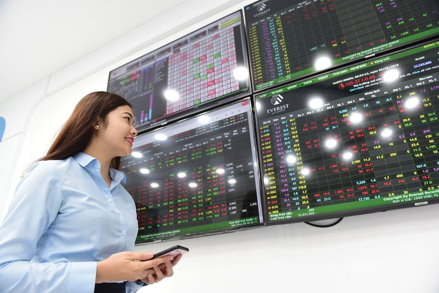 thị trường tháng 10