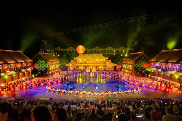 trụ cột Văn hóa Vingroup